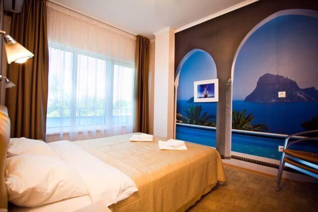Iceberg Hotell Pizunda Exteriör bild